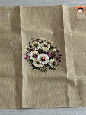 Victoria Needlecraft Vintage Floral Needlepoint Canvas Wool Motif 18x18